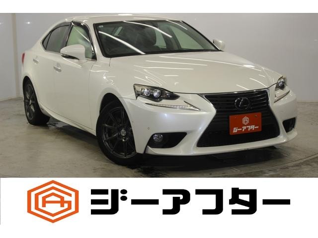 Lexus IS 2013 — фото автомобиля 1