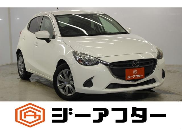 Mazda DEMIO 2016 — фото автомобиля 1