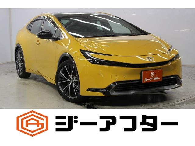 Toyota PRIUS 2023 — фото автомобиля 1