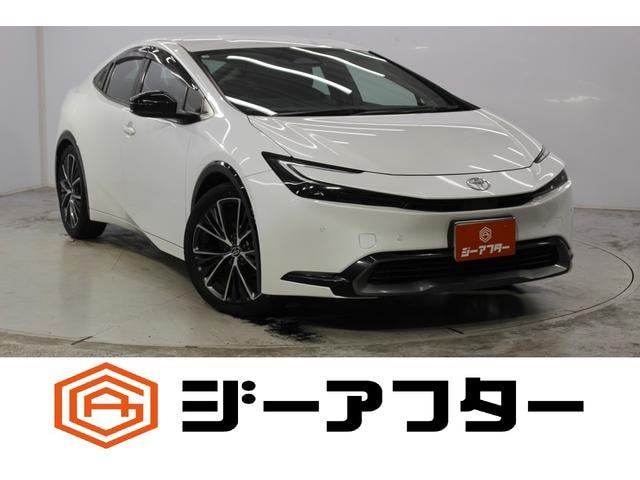 Toyota PRIUS 2023 — фото автомобиля 1