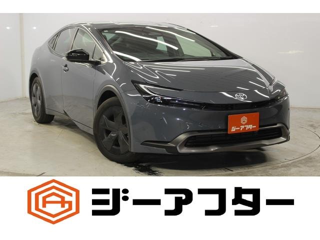 Toyota PRIUS 2024 — фото автомобиля 1