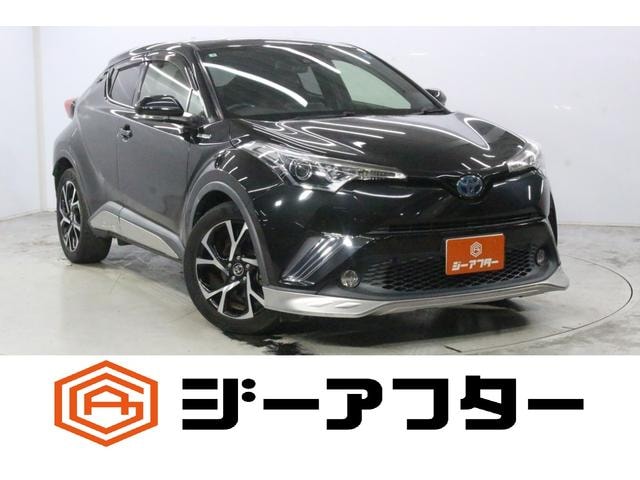 Toyota C-HR 2017 — фото автомобиля