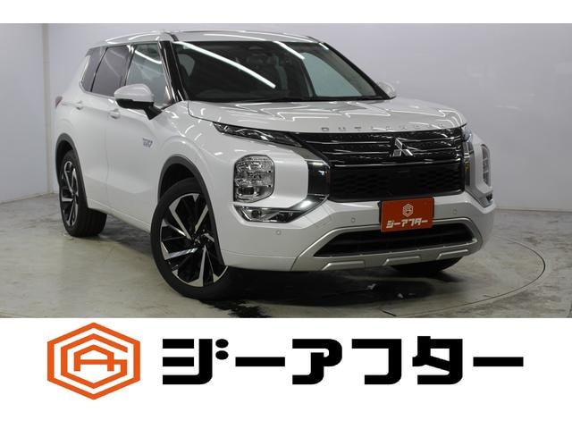 Mitsubishi OUTLANDER PHEV 2022 — фото автомобиля 1