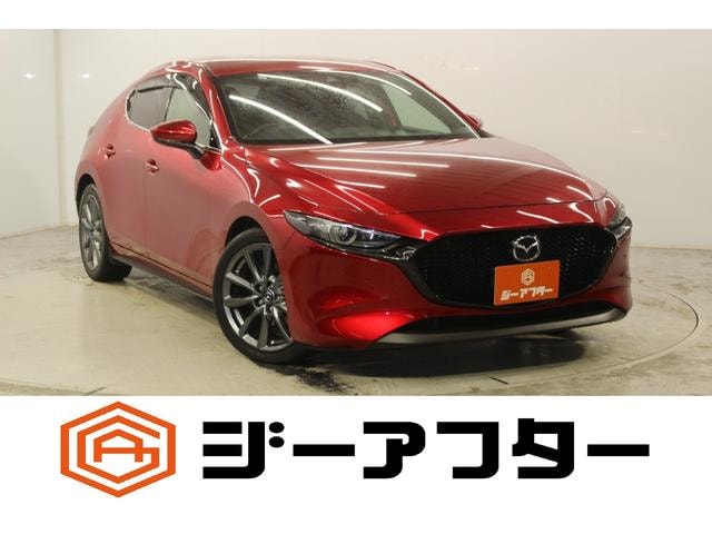 Mazda 3 FASTBACK 2019 — фото автомобиля