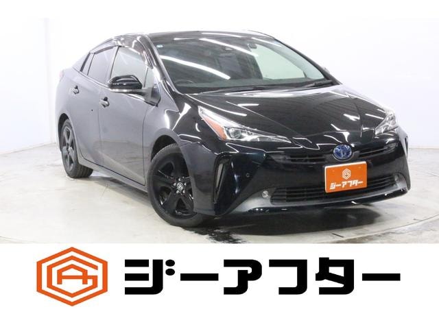 Toyota PRIUS 2021 — фото автомобиля 1