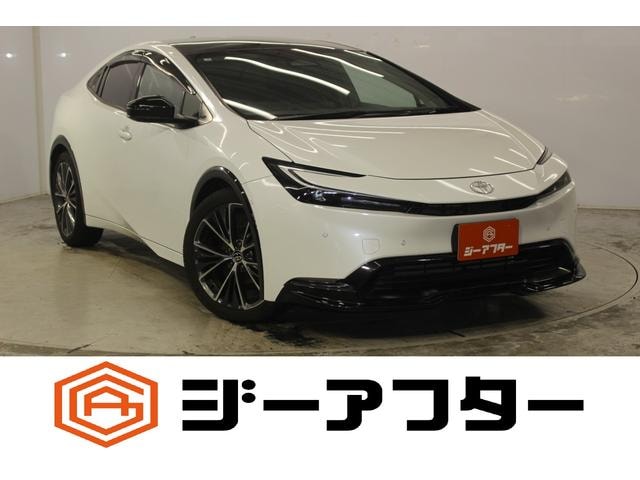 Toyota PRIUS 2023 — фото автомобиля 1
