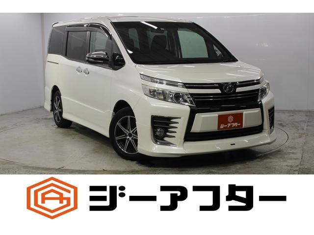 Toyota VOXY 2015 — фото автомобиля 1