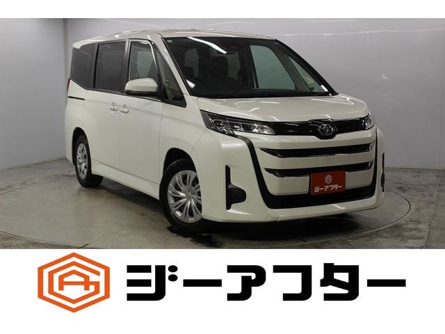 Toyota NOAH 2022 — фото автомобиля
