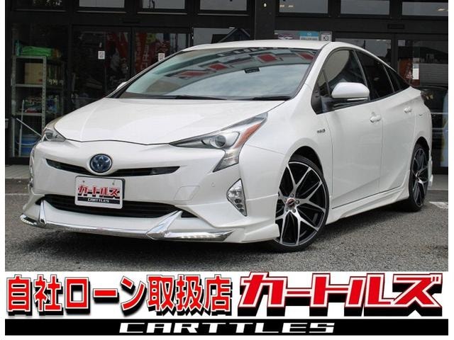 Toyota PRIUS 2016 — фото автомобиля 1