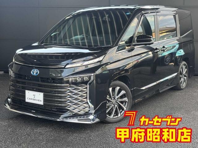Toyota VOXY 2023 — фото автомобиля 1