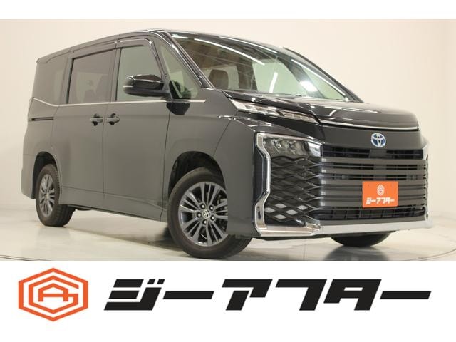Toyota VOXY 2023 — фото автомобиля 1
