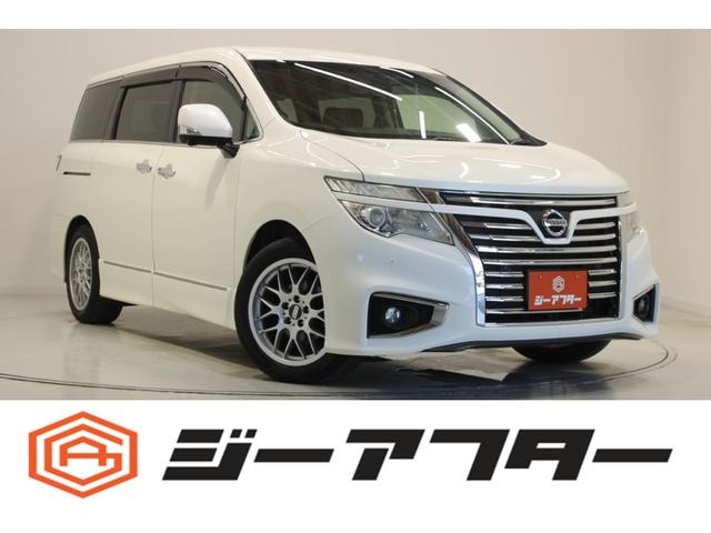 Nissan ELGRAND 2017 — фото автомобиля
