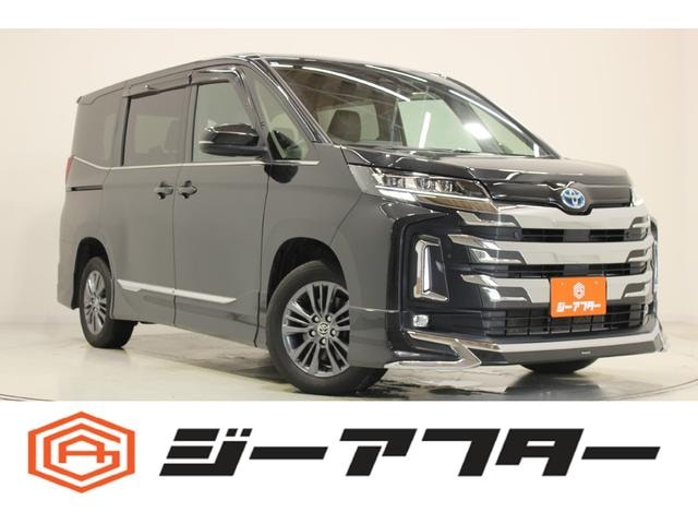 Toyota NOAH 2023 — фото автомобиля 1