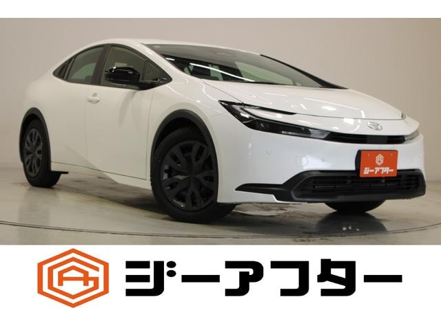 Toyota PRIUS 2025 — фото автомобиля 1