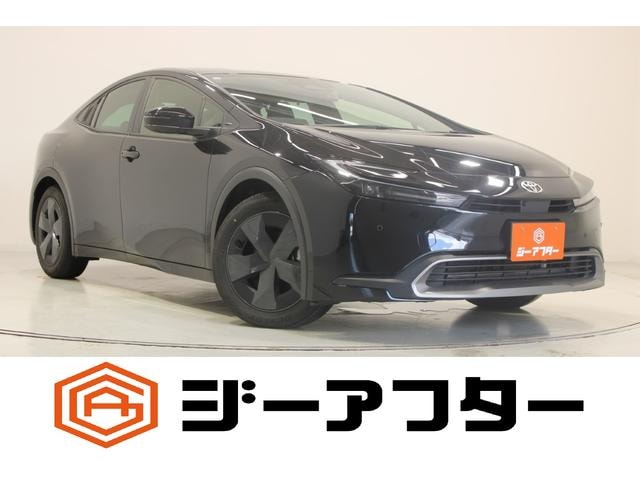 Toyota PRIUS 2023 — фото автомобиля 1