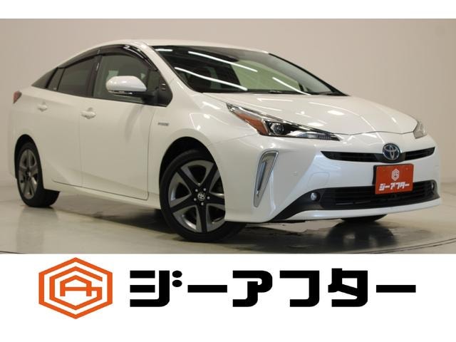 Toyota PRIUS 2019 — фото автомобиля 1