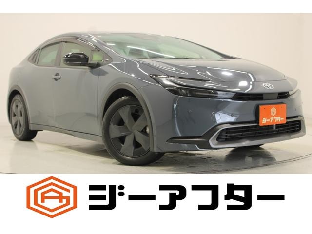 Toyota PRIUS 2023 — фото автомобиля 1