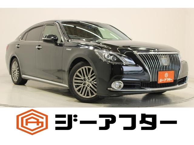 Toyota CROWN MAJESTA 2014 — фото автомобиля