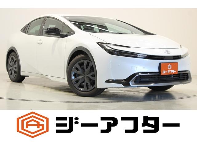 Toyota PRIUS 2025 — фото автомобиля 1