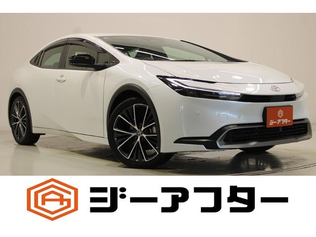 Toyota PRIUS 2025 — фото автомобиля