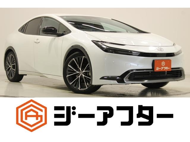Toyota PRIUS 2024 — фото автомобиля 1