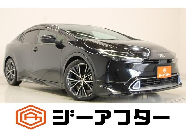 Toyota PRIUS 2023 — фото автомобиля 1