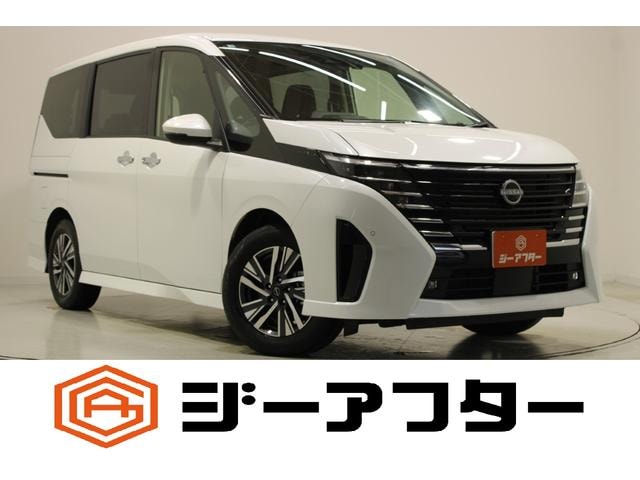 Nissan SERENA 2026 — фото автомобиля