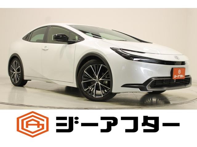 Toyota PRIUS 2026 — фото автомобиля