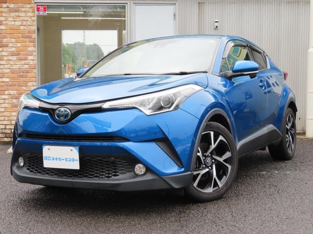Toyota C-HR 2018 — фото автомобиля 1