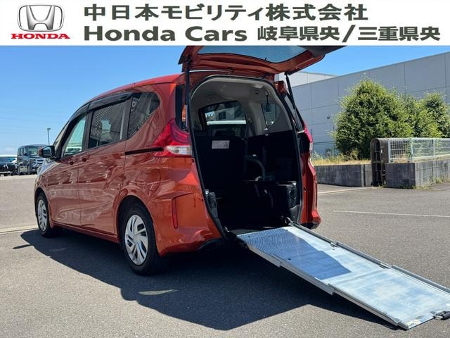 Honda FREED PLUS 2020 — фото автомобиля 1