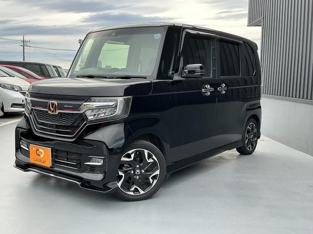 Honda N-BOX CUSTOM 2018 — фото автомобиля 1
