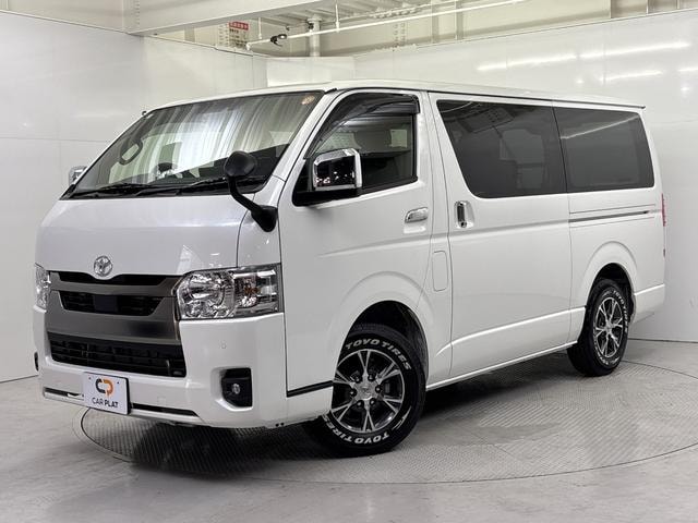 Toyota HIACE VAN 2026 — фото автомобиля 1
