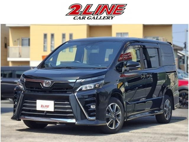 Toyota VOXY 2017 — фото автомобиля 1