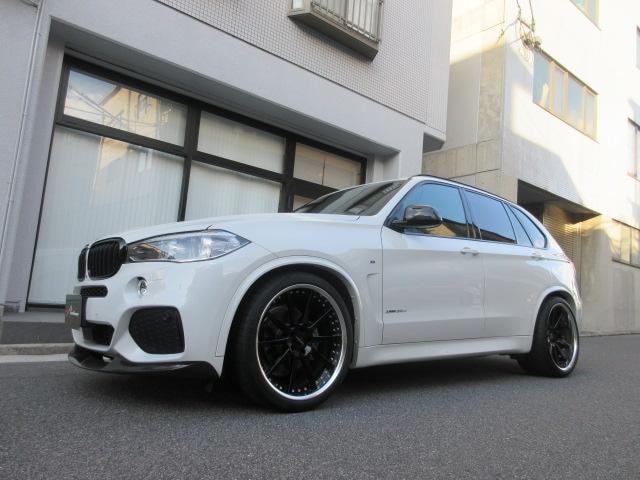 Bmw X5 2017 — фото автомобиля 1