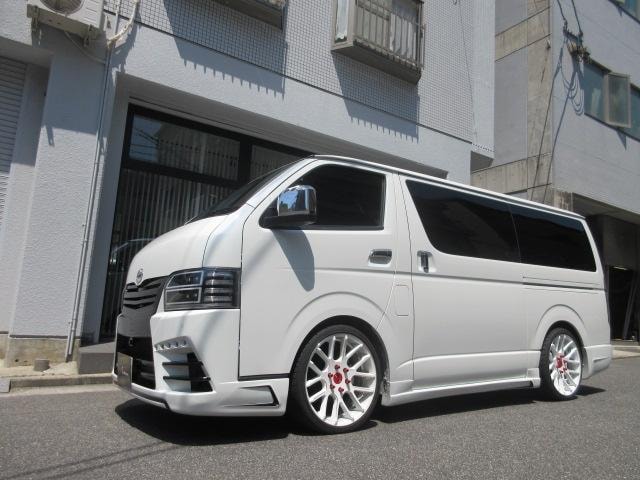 Toyota HIACE VAN 2024 — фото автомобиля 1