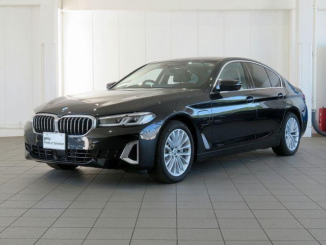 Bmw 5 SERIES 2021 — фото автомобиля 1