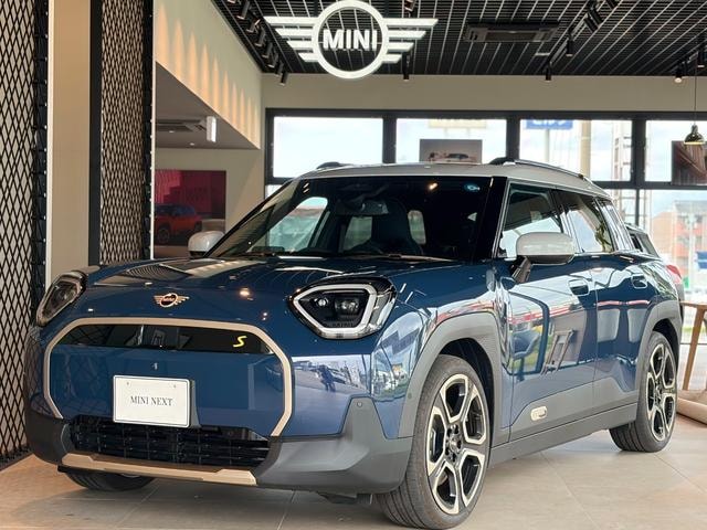 Mini  2025 — фото автомобиля