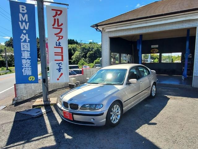 Bmw 3 SERIES 2004 — фото автомобиля 1