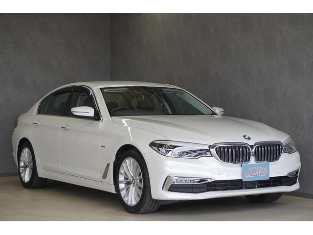 Bmw 5 SERIES 2017 — фото автомобиля 1