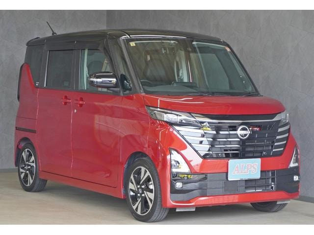 Nissan ROOX 2023 — фото автомобиля 1