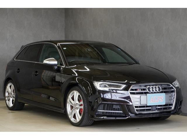 Audi S3 2019 — фото автомобиля