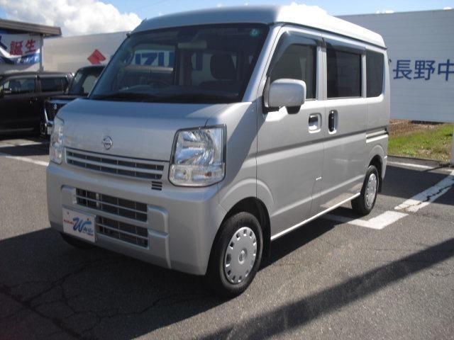 Nissan NV100CLIPPER VAN 2017 — фото автомобиля