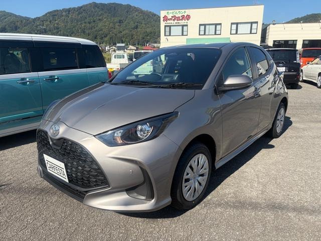 Toyota YARIS 2025 — фото автомобиля 1