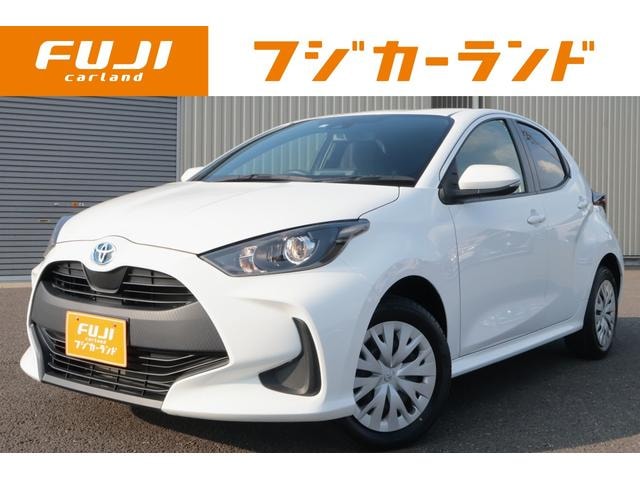 Toyota YARIS 2023 — фото автомобиля 1