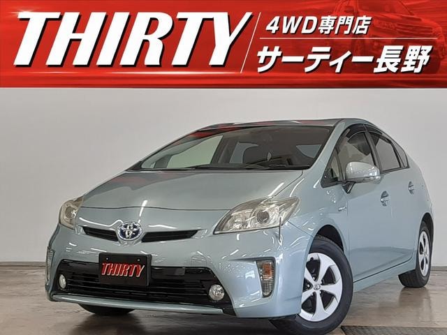 Toyota PRIUS 2013 — фото автомобиля 1