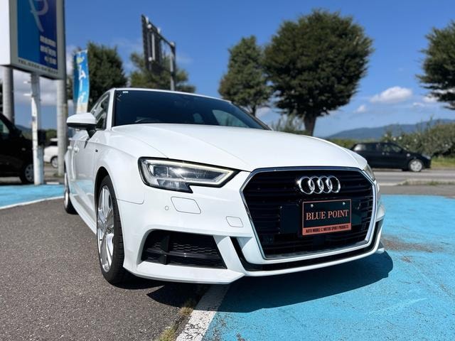 Audi A3 2017 — фото автомобиля 1