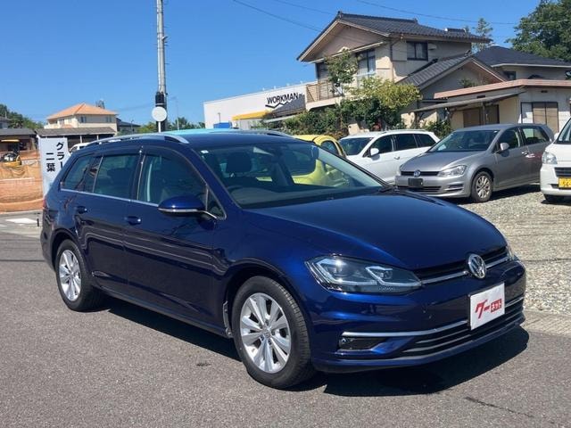 Volkswagen GOLF VARIANT 2017 — фото автомобиля 1