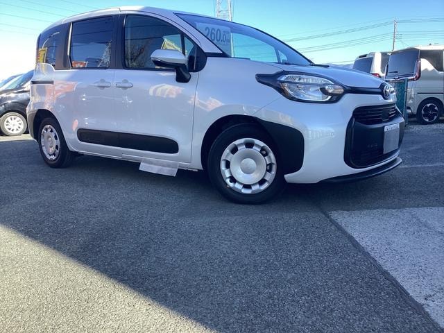 Toyota SIENTA 2024 — фото автомобиля 1