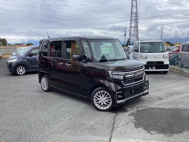 Honda N-BOX CUSTOM 2022 — фото автомобиля 1