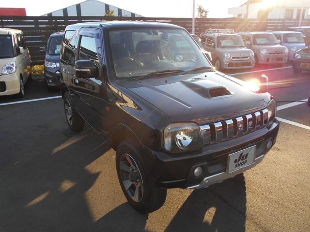 Suzuki JIMNY 2010 — фото автомобиля 1